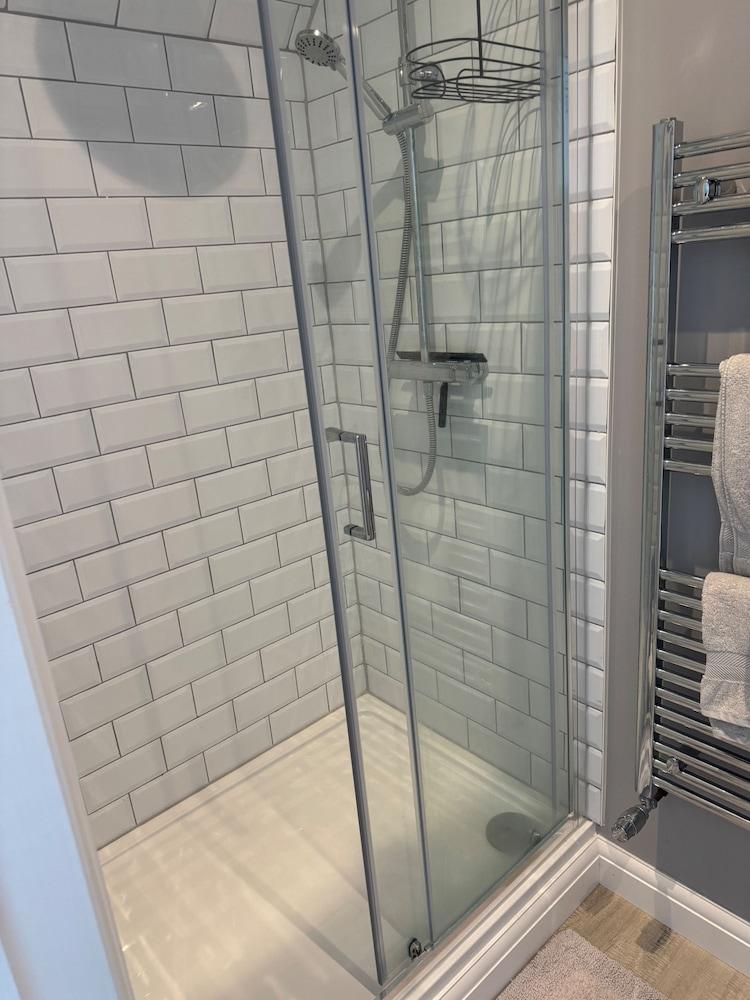 Tranquil Loft Apartment Overlooking Countryside