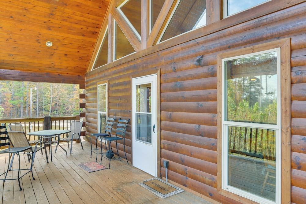 1 Mi to Current River: Sunset-view Van Buren Cabin