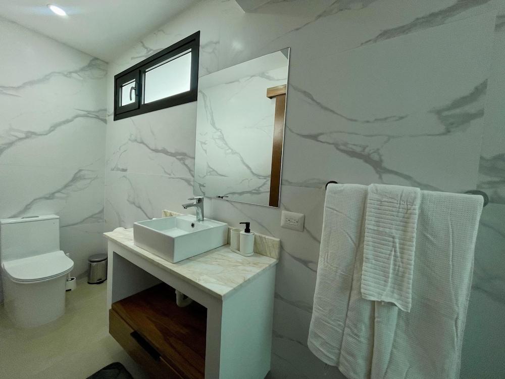 Cozy 2 BR Aparment With Private Pool