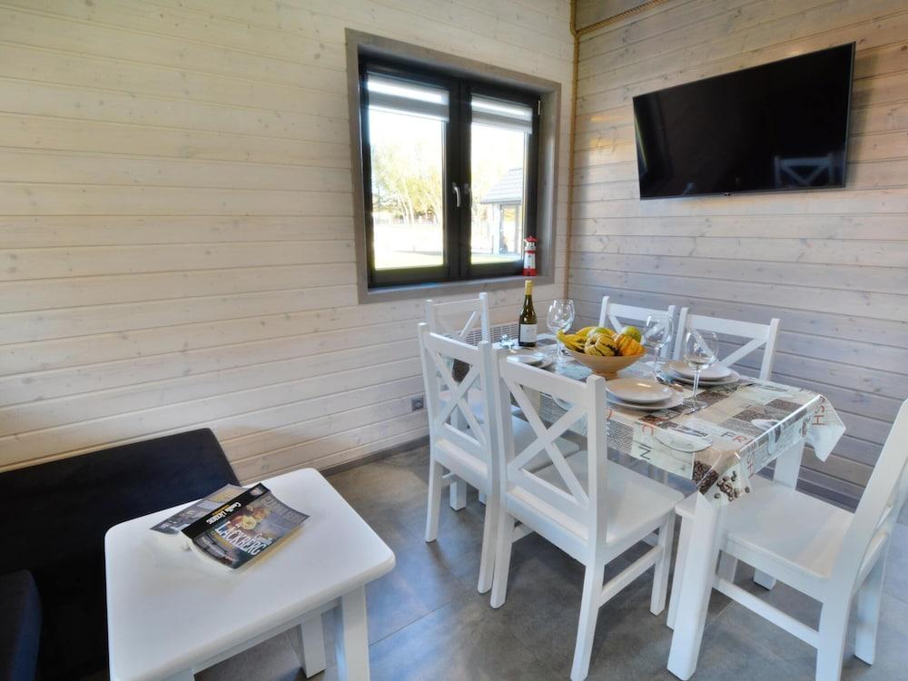 Holiday Homes Close to the Beach, air Conditioning