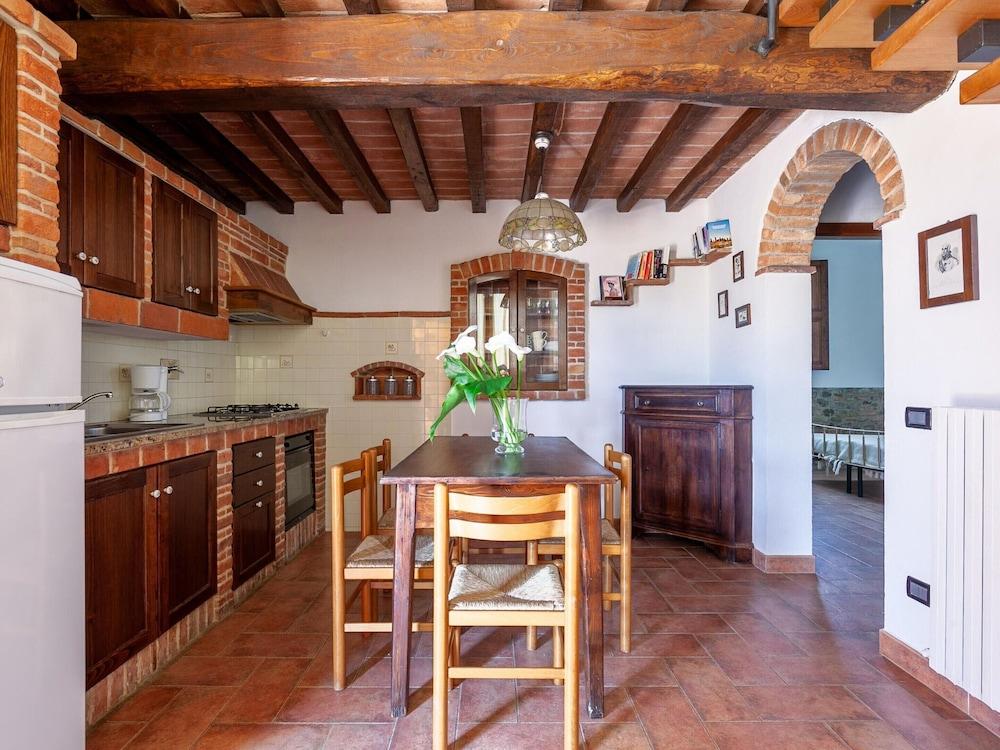 Nice Apartment With Swimming Pool