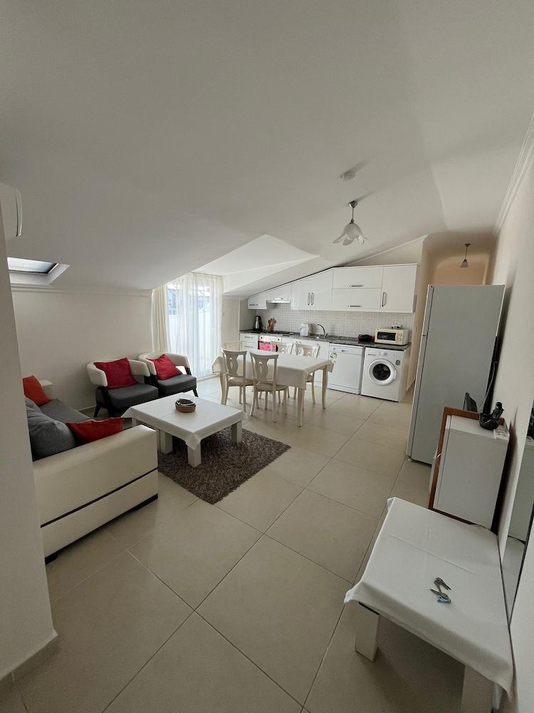 Begonvil Garden Apart