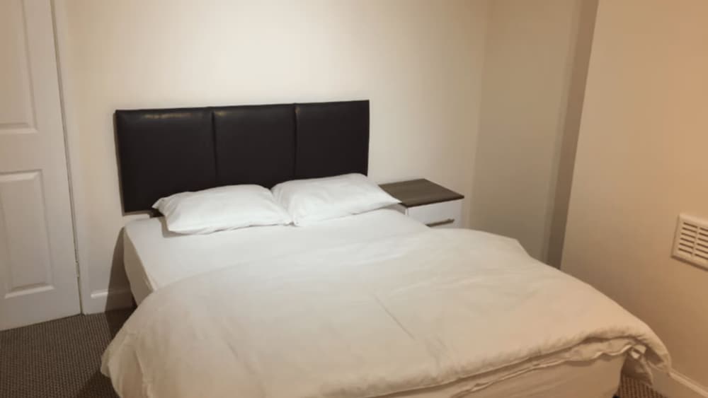 Room in Guest Room - Big Double Room in Leicester