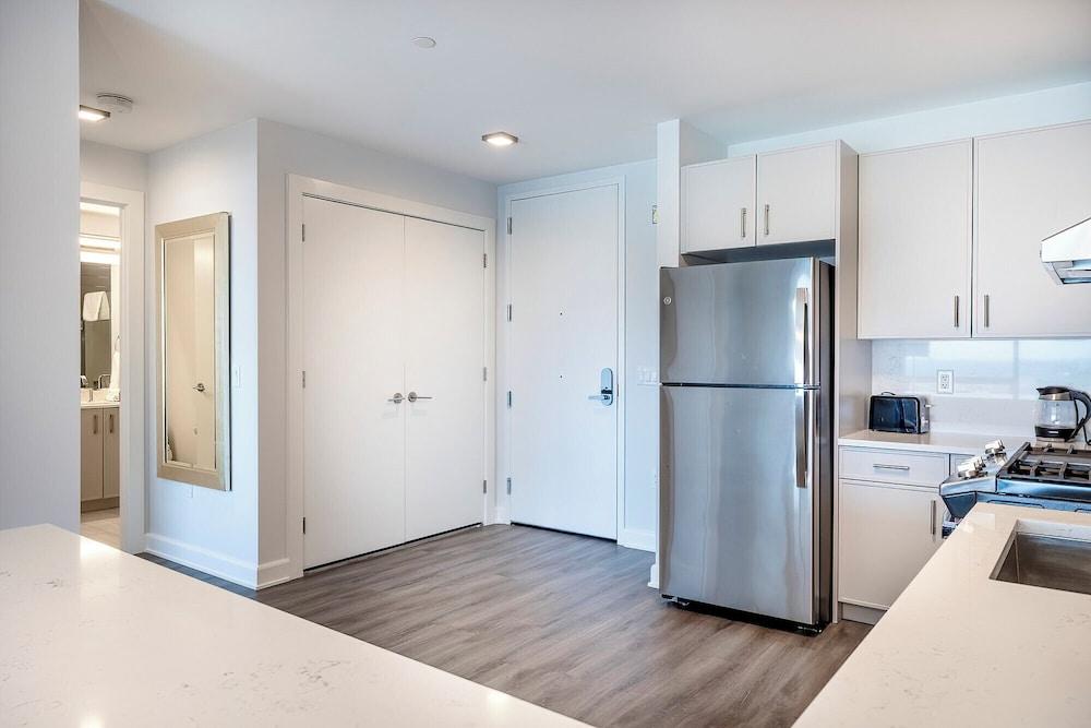 Atlantic Station West - 11G