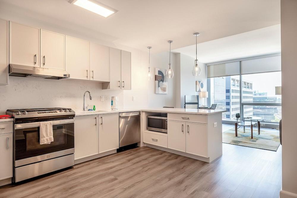 Atlantic Station West - 11G