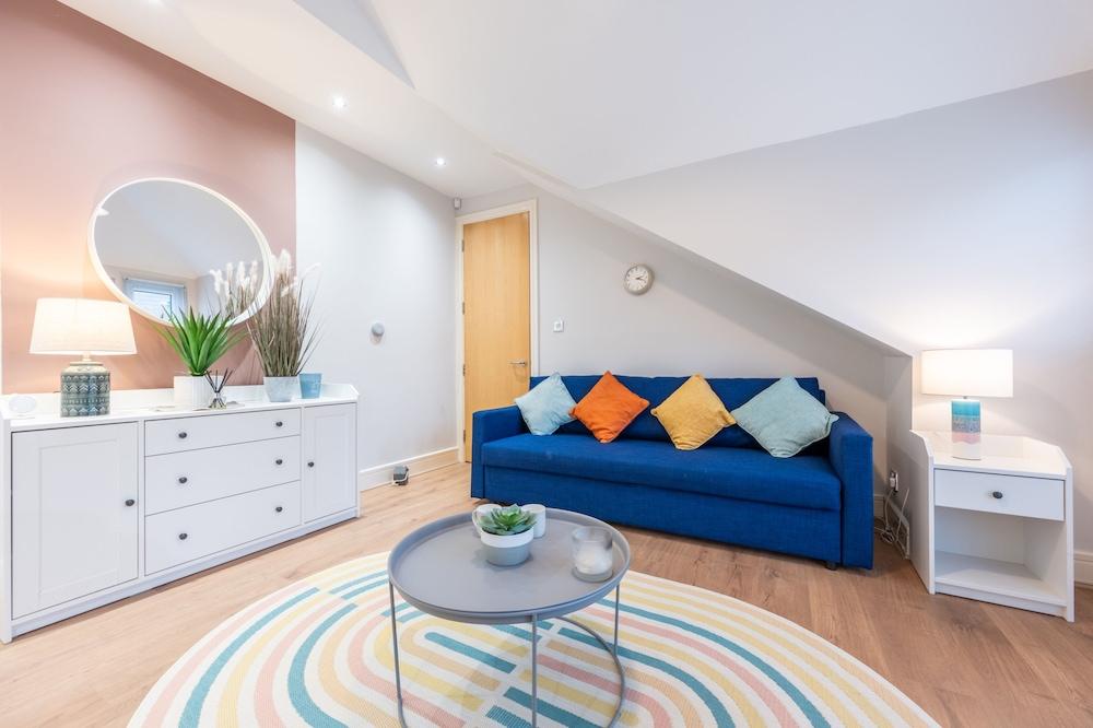 2bed City Centre Flat - Free Parking