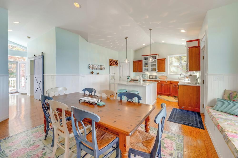 Cottage w/ Private Beach + Fire Pit in Manistee!