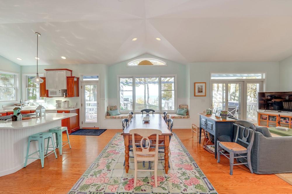 Cottage w/ Private Beach + Fire Pit in Manistee!