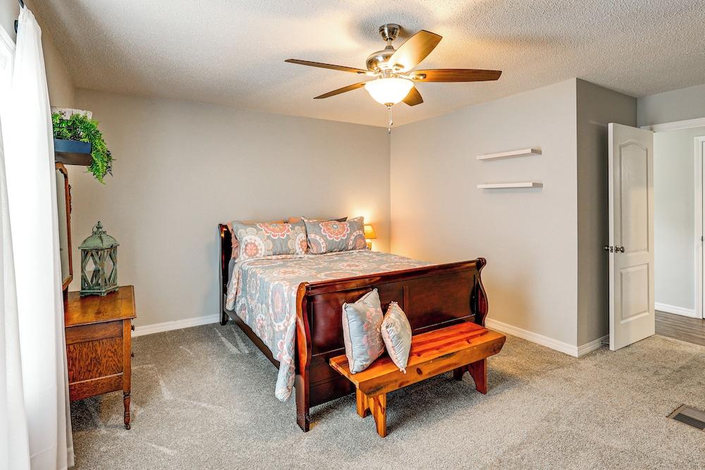 Near Lake Dardanelle: Updated Home w/ Large Yard!