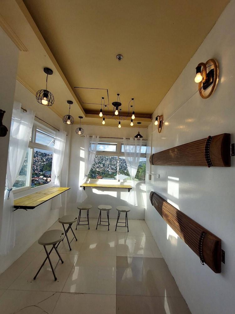 2 Bedroom Apartment in Heart of Baguio With Parking, Wifi