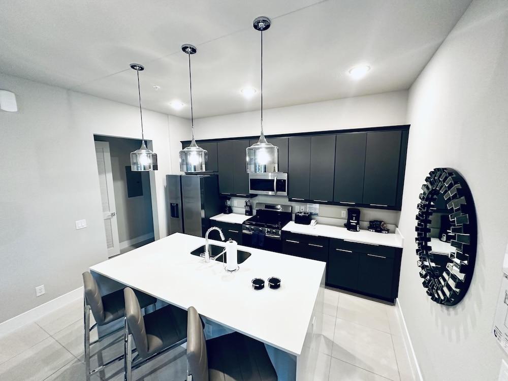 Beautiful Condo at Reunion