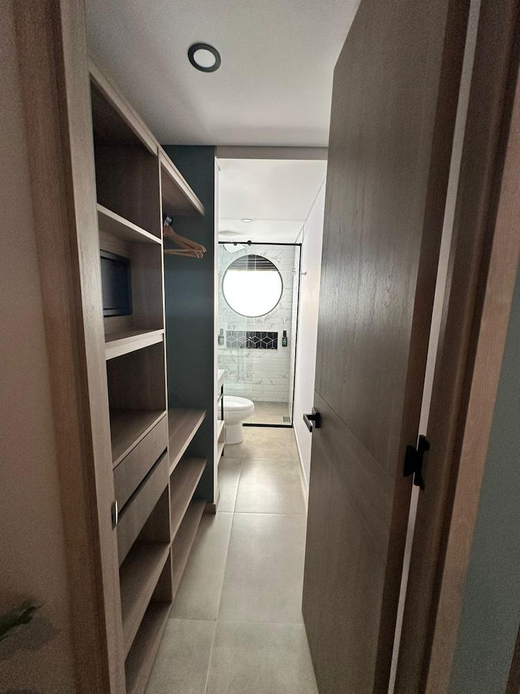 LINVING 35 8TH FLOOR VIP