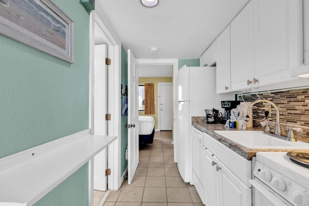 Bluewater Resort 306