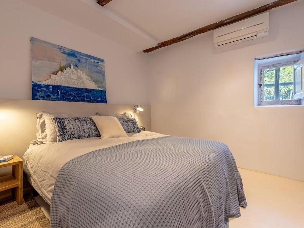 Impressive Farmhouse With Pool