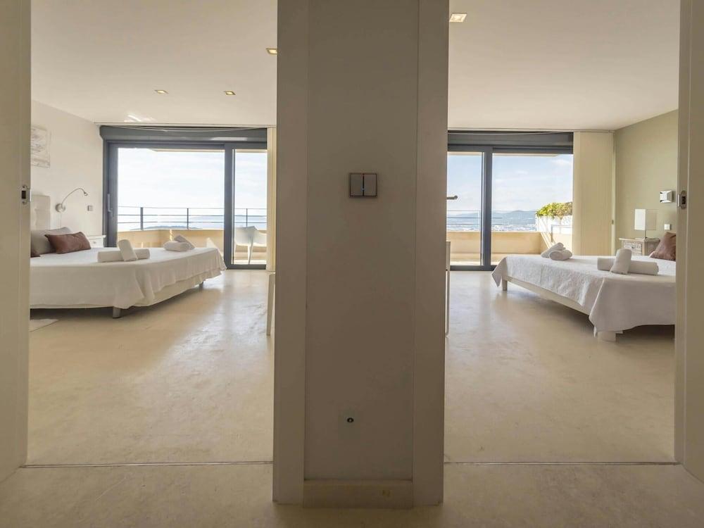 Premium Villa With Infinity Pool