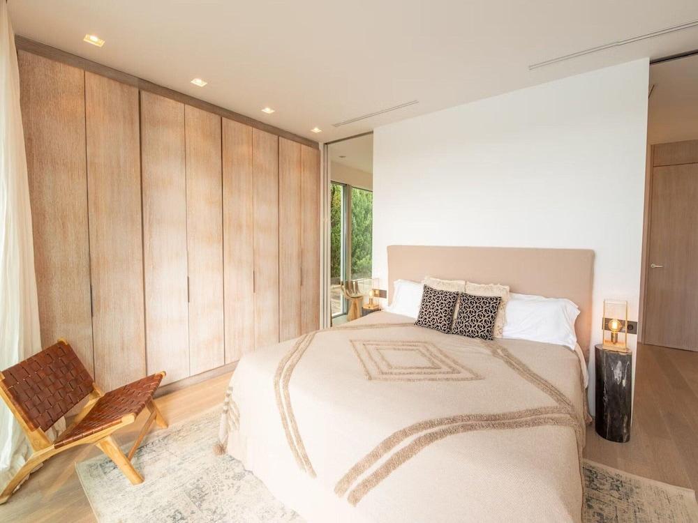 Holiday Home With Pool Area