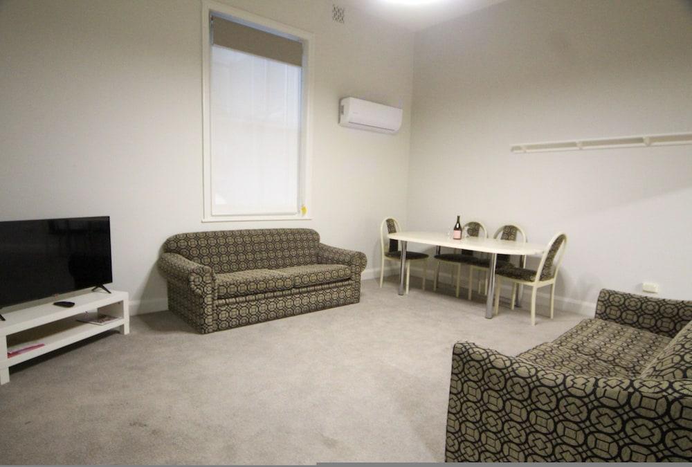 Seafield Tower Glenelg Apartment no 3