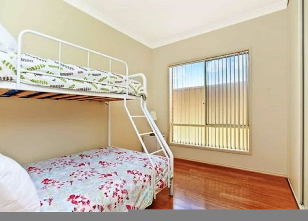 Waterfront Retreat - Private Jetty - Wifi