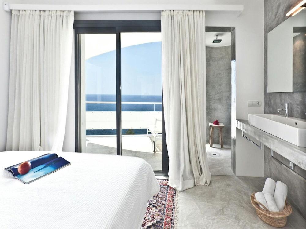 Holiday Home With Private Jacuzzi