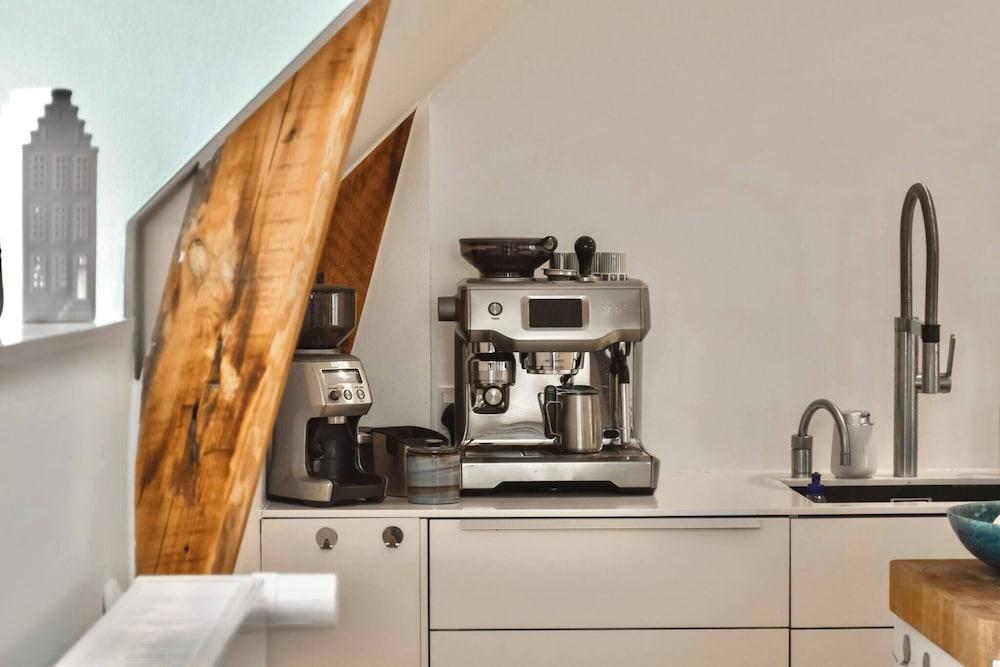 Central Penthouse With Private Rooftop Terrace