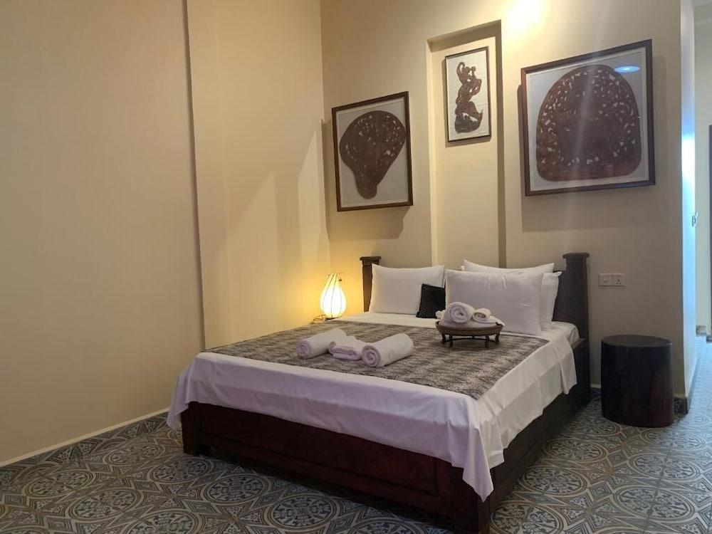 The J Break Boutique