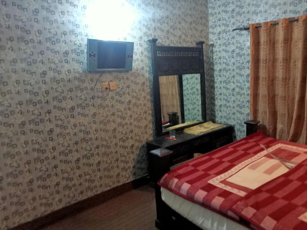 New White Rose Guest House