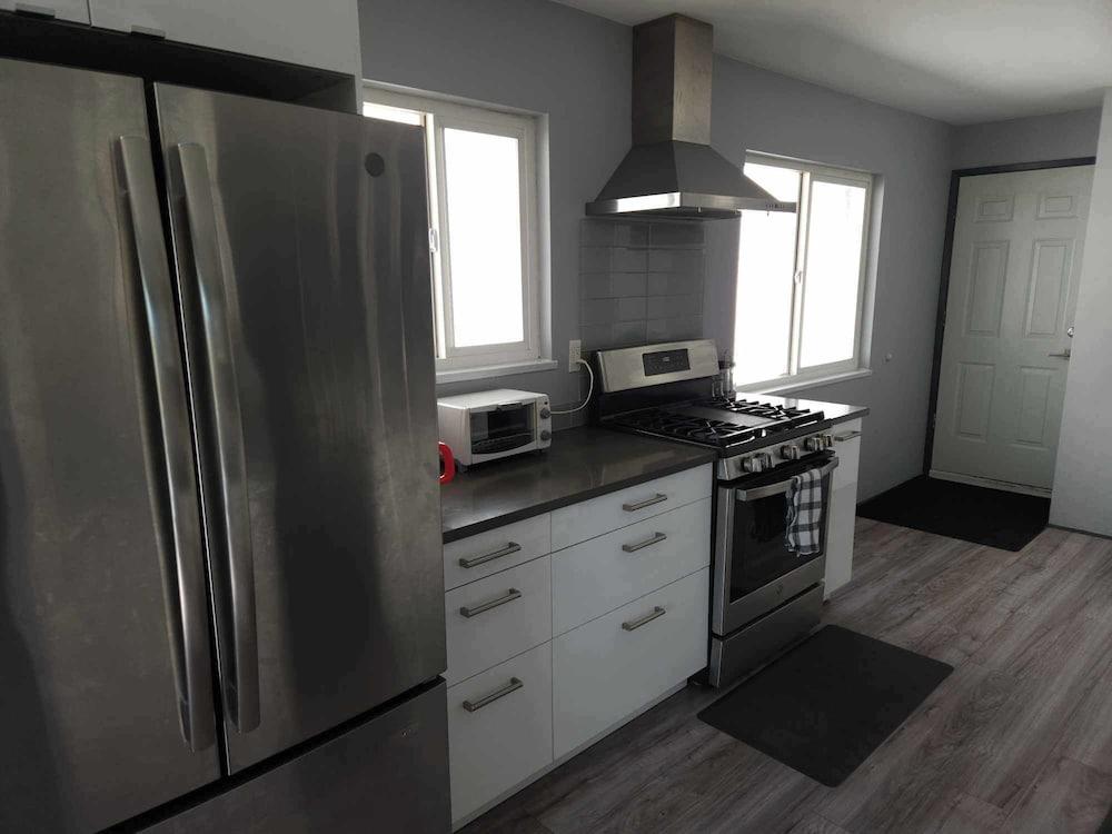 Signature City Charm Furnished 3BR