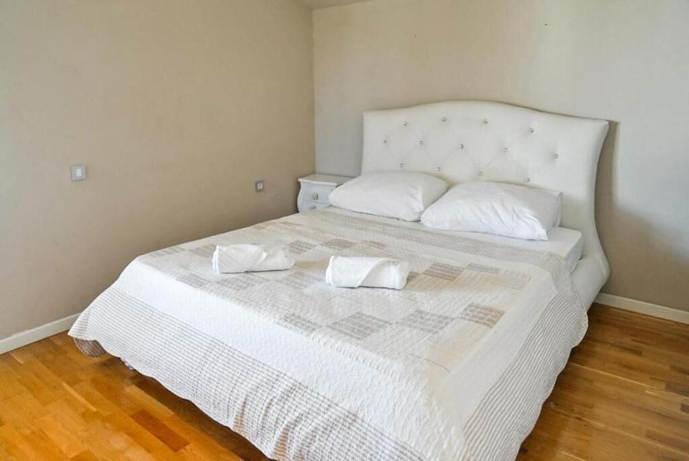 Kristal Paris Resort