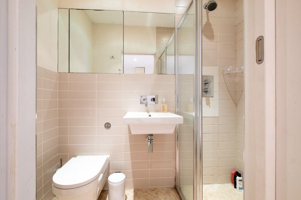 Host Stay Brunswick Apartment