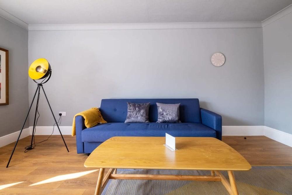 Host Stay St James Sea View