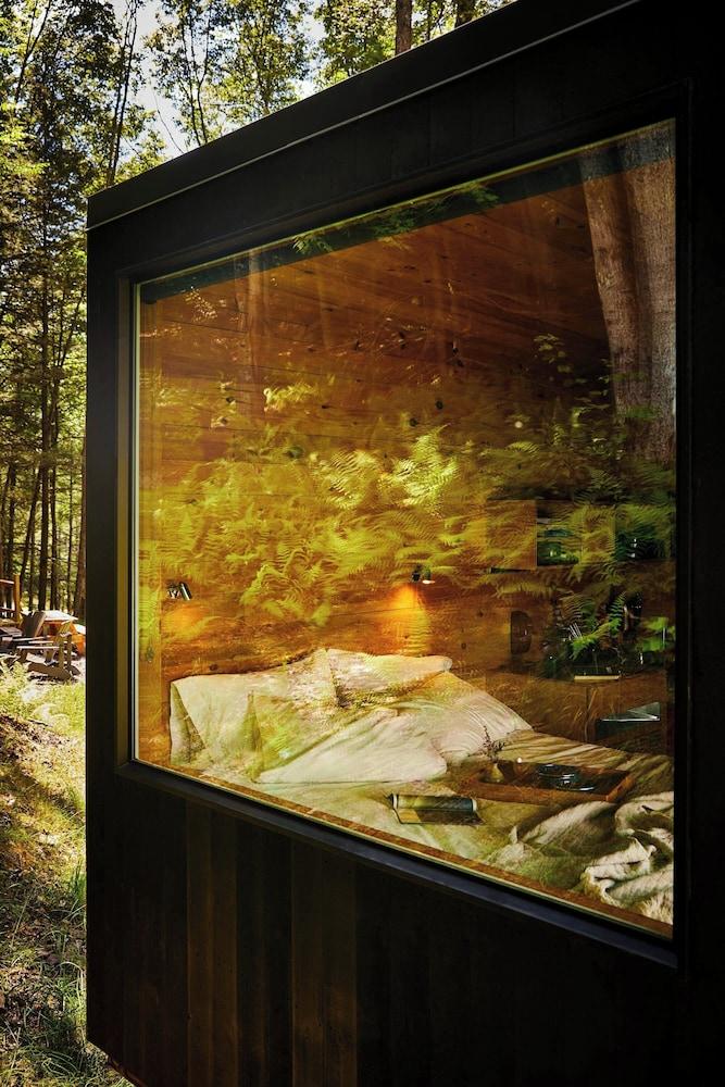 Postcard Cabins Lake Hartwell, Outdoor Collection by Marriott Bonvoy