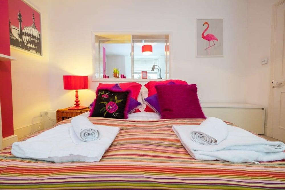 Host Stay Montpelier Colours