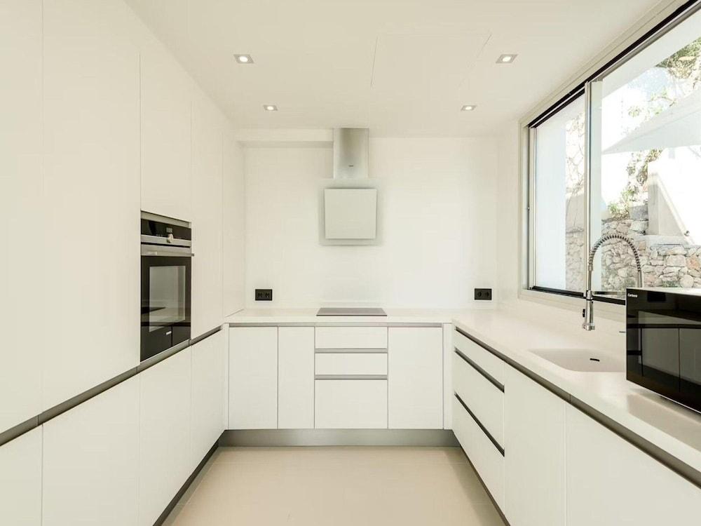 Charming Villa in Delightful Gateway