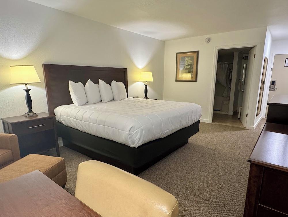 Heritage Hotel Quincy