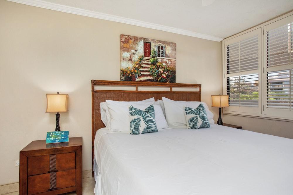 Kamaole Sands Condos Close to Beach with Parking