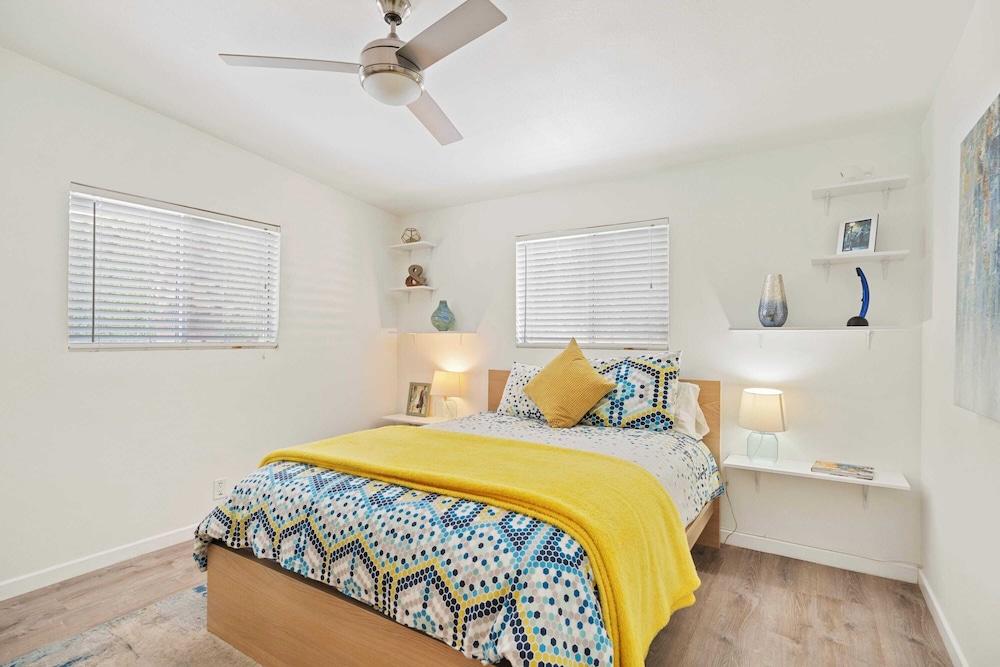 Modern Heart Oasis With Pool!