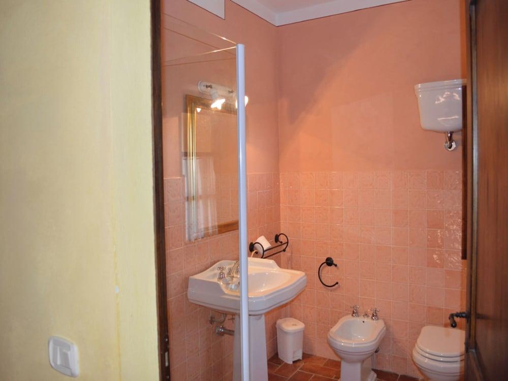 Charming Flat With Pool Surrounded by Nature