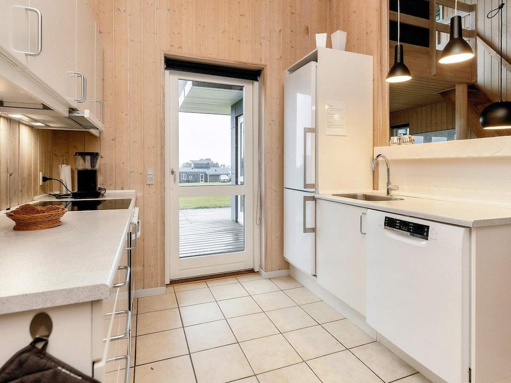 Well-maintained Holiday Home in Faborg