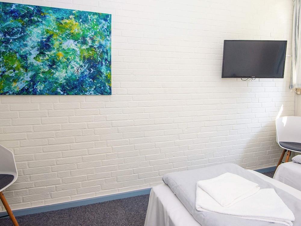 Cozy Cabin in Camping Resort