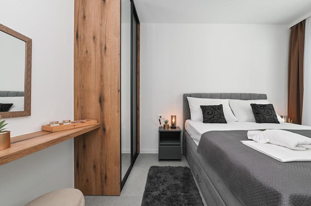 Smash A - Apartments with private pool