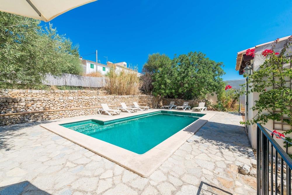 Ca N Abrines in Lloseta