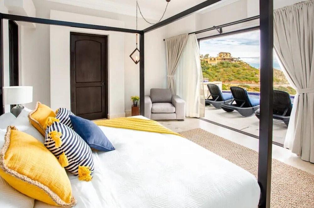 6BD Villa with Ocean Views in Cabo