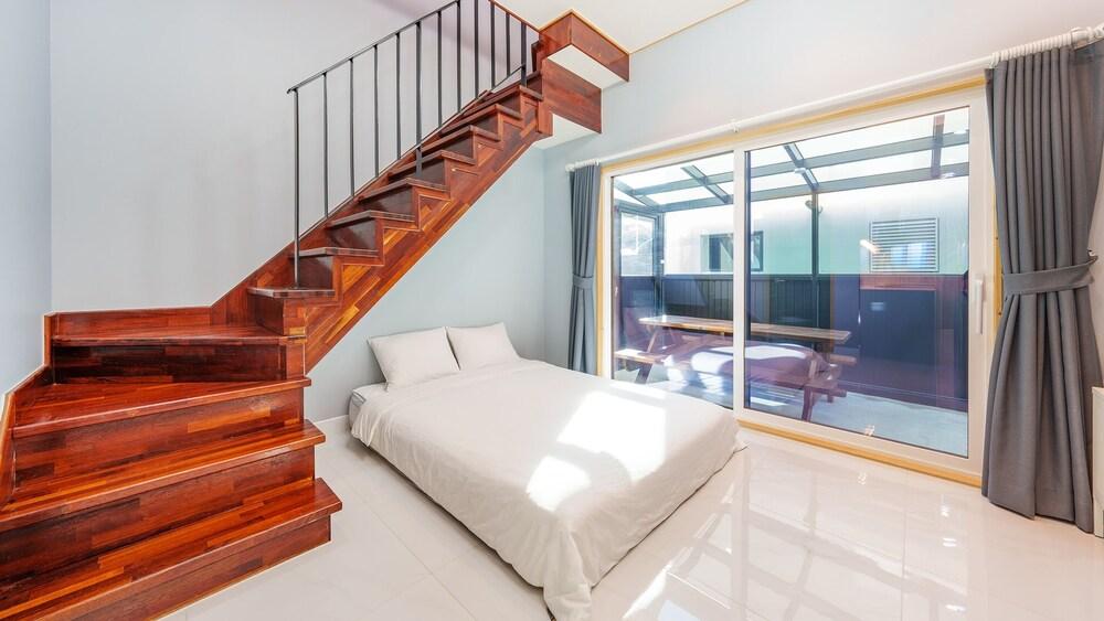 Stay Osolchae Dokche Pool Villa Pension