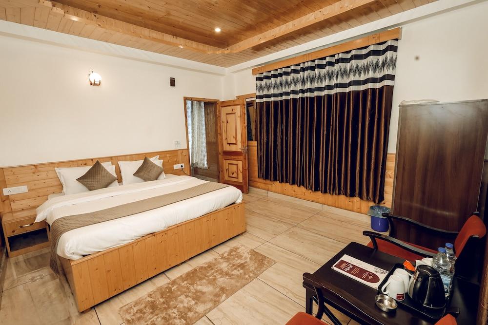 Wander Thrives Inn By Ads