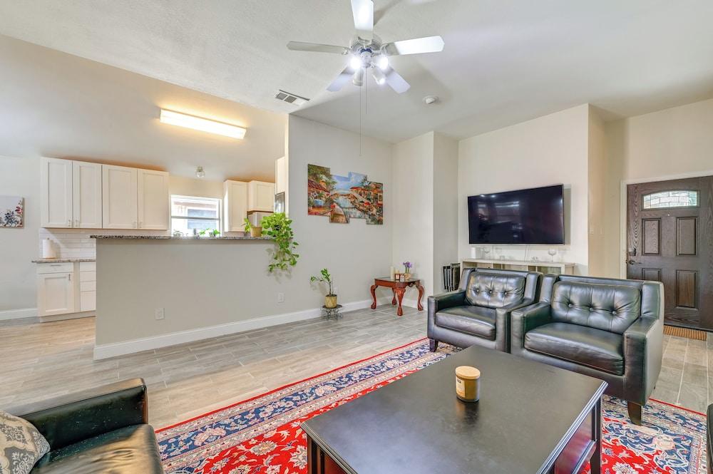 < 1 Mi to Historic Dtwn: Home w/ Yard in Mckinney