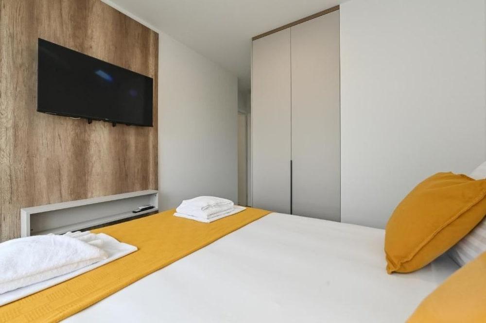 Smash 2 - Two-bedroom Apartments