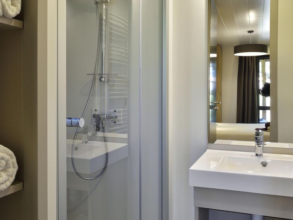 Chalet in Propriano Near Sandy Beaches