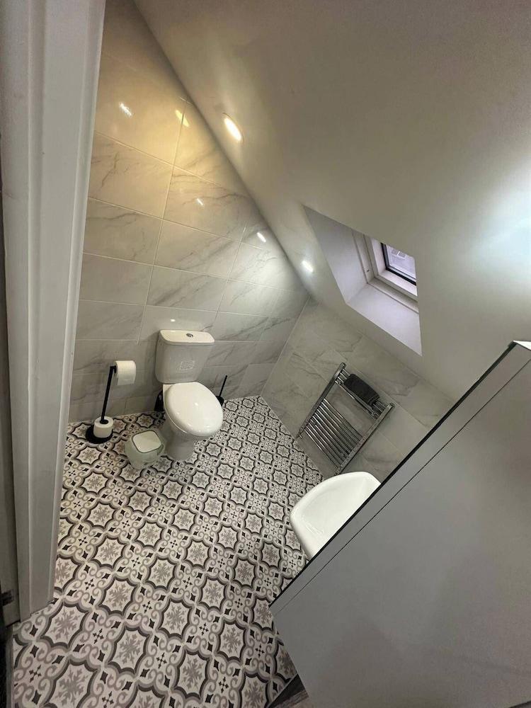 Cardiff Cathedral Apartment