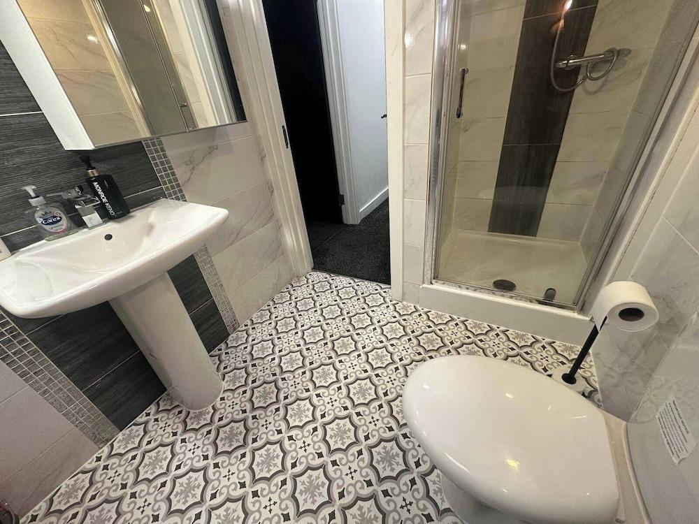 Cardiff Cathedral Apartment