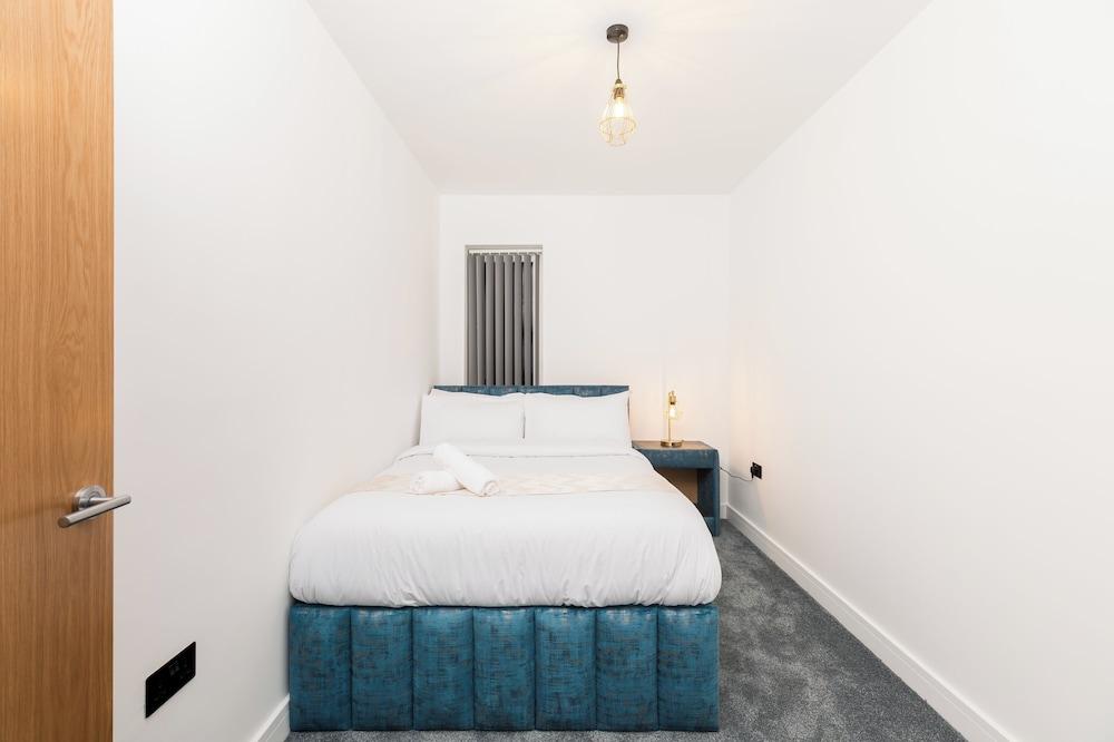 The Suites Inn Hotel